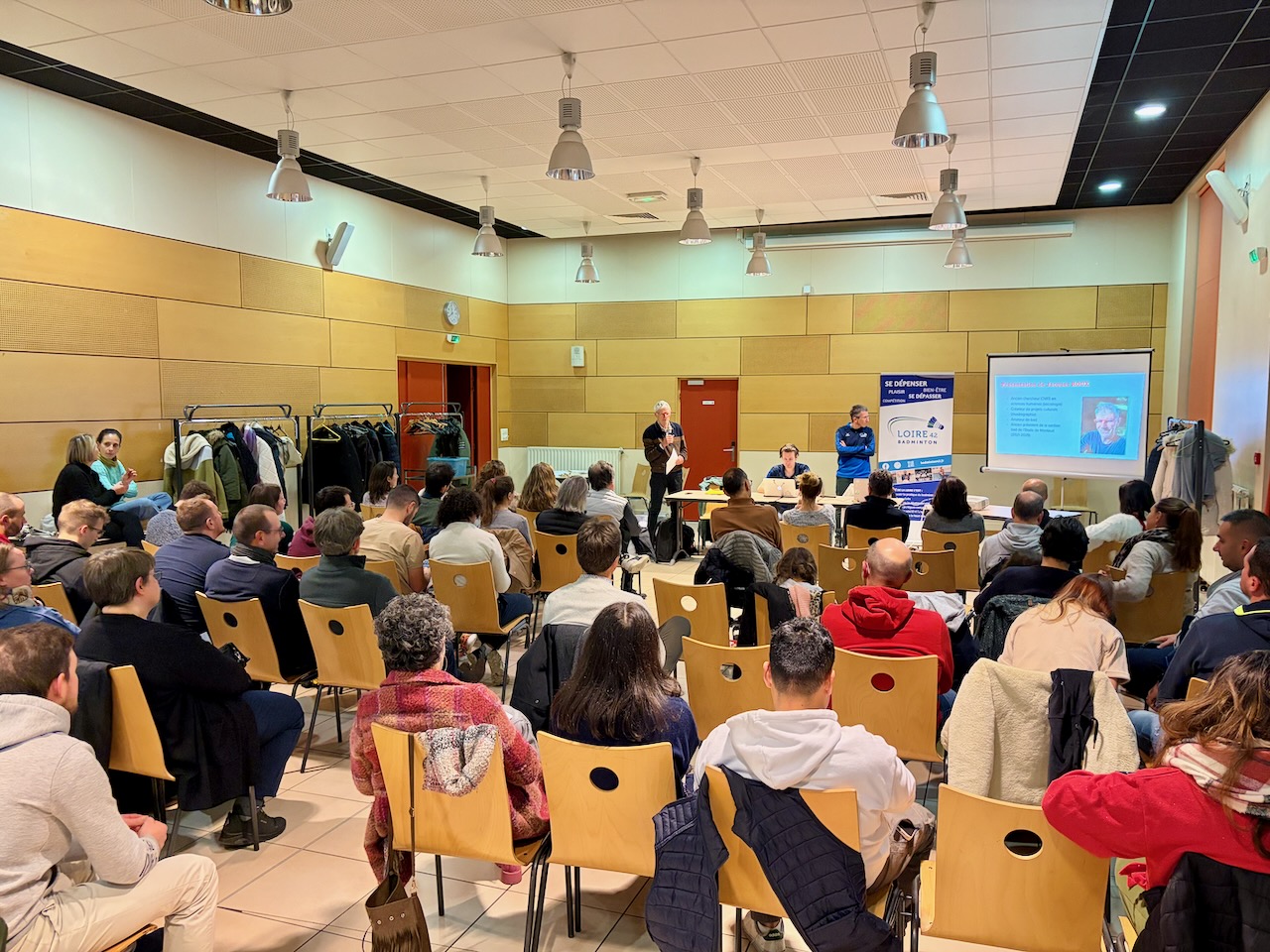 COMITÉ 42, UNE ÉQUIPE ET UN PRÉSIDENT