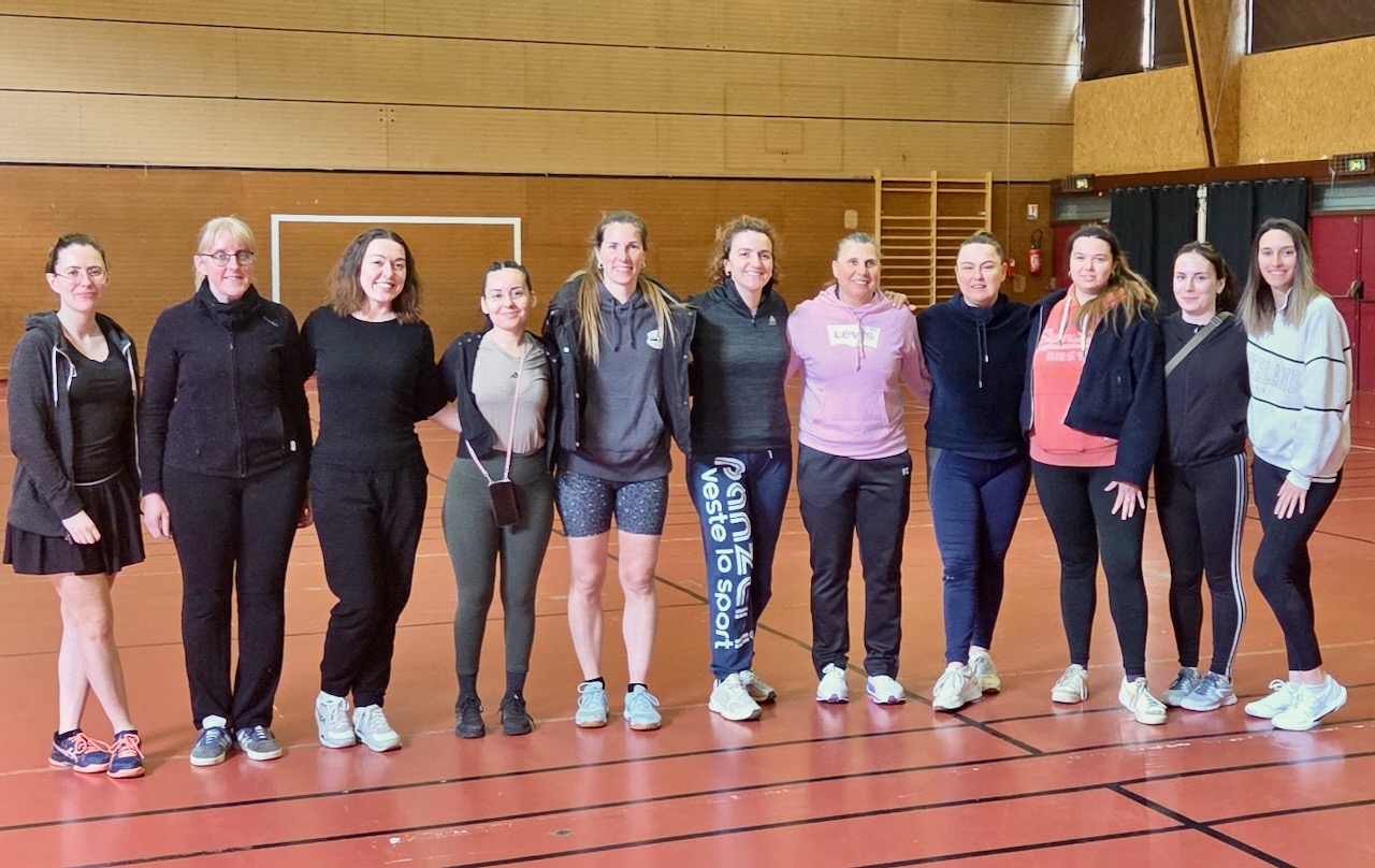 UN STAGE FÉMININ DANS LA BONNE HUMEUR